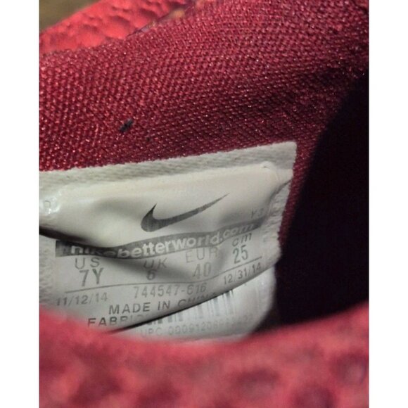 Nike LeBron 12 Low University Red Sneakers Shoes 724557-616 Youth Size 7Y - Picture 9 of 9